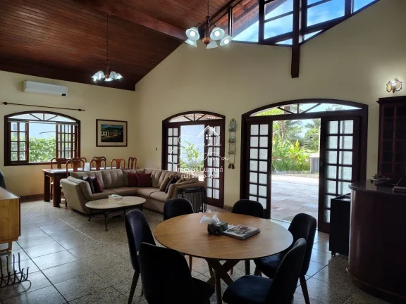 Imagem Casa no condomínio Granville 4 suítes, 2 salas, 806,4 m2 de área, 6 vagas de garagem no Guarujá-SP