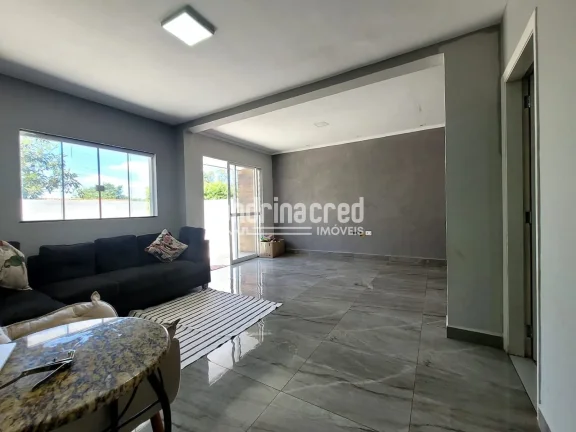 Imagem Casa no Jardim São Vicente Palotti com 3 dormitórios (1 suíte), sala ampla, cozinha, 2 banheiros, 3 vagas de garagem e 165m² construídos em terreno de 250m²