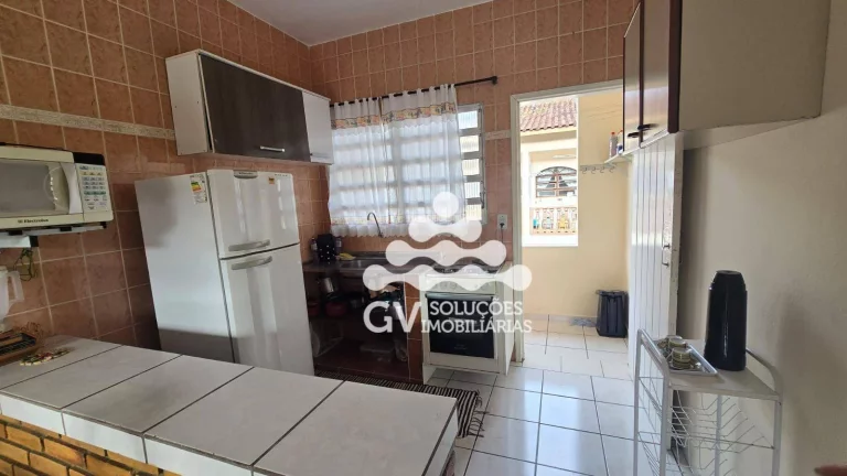 Imagem Apartamento com 2 dormitórios à venda, 45 m² por R$ 300.000,00 - Praia da Maranduba - Ubatuba/SP