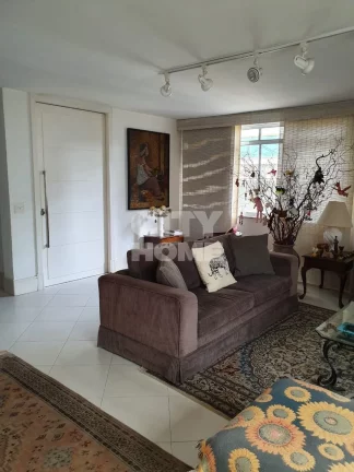 Imagem Apartamento à venda em andar alto, um por andar, com 2 quartos, sendo 1 suíte com closet e o segun...