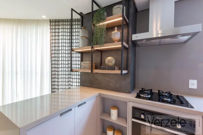 Imagem Apartamento 4 ou + dormitórios para Venda em Balneário Camboriú / SC no bairro Centro