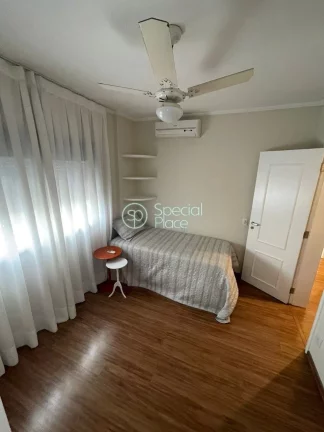 Imagem Apartamento com bastante luz natural, uma planta ampla, 1 km do Shopping Ibirapuera, Colégio Móbil...
