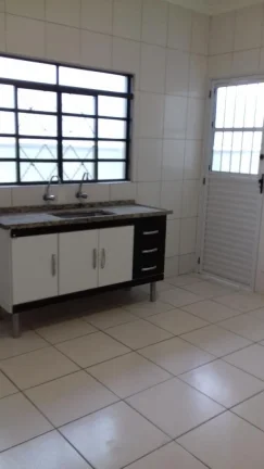 Imagem Casa 02 dorm., sala, cozinha, banheiro, lavanderia, quintal, garagem. - Atual.07-01-26
