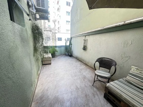 Imagem Apartamento com 2 dormitórios sendo 1 suíte e 1 vaga de garagem– 450m da Praia em Balneário Camboriú