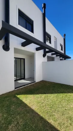 Imagem Casa / Sobrado para Venda em Florianópolis / SC no bairro Ingleses do Rio Vermelho