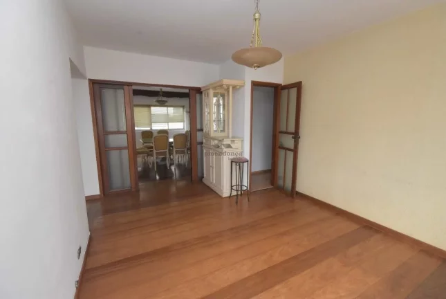 Imagem Apartamento amplo no Higienópolis, reformado e pronto para morar, piso em tabuas corridas, Quartos ...