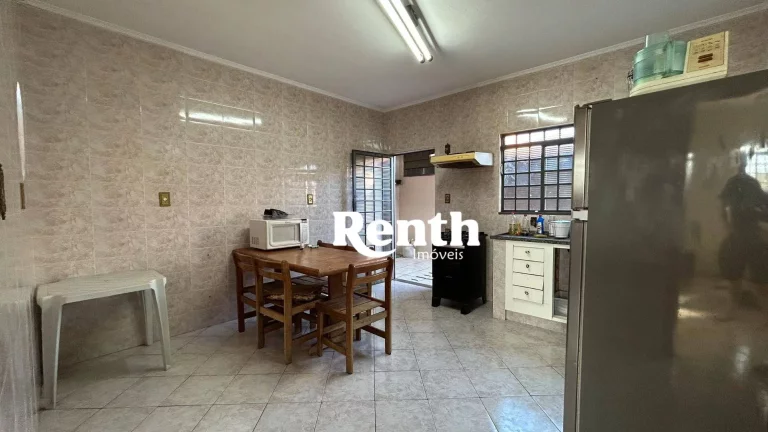 Imagem Casa com 2 dormitórios com AE e churrasqueira à venda por R$ 310.000 - Vila Nova - Rio Claro/SP