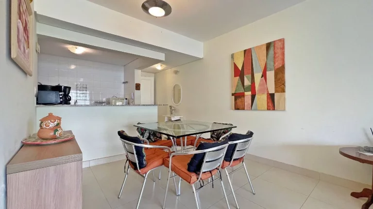 Imagem Apartamento com 3 dormitórios à venda, 108 m por R$ 3.150.000,00 - Riviera