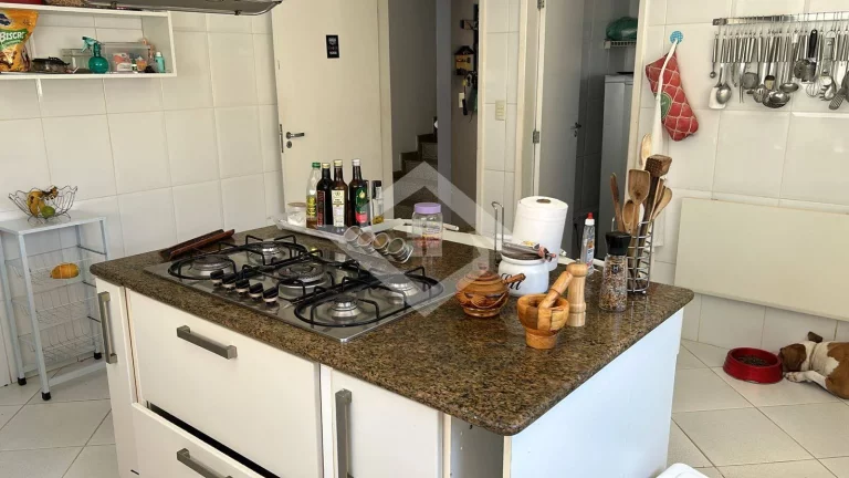 Imagem OPORTUNIDADE! 950 mil - Casarão - 4 Quartos, 612 m², Condomínio – V.Grande