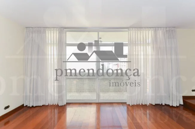 Imagem Apartamento em Higienopolis com 3 quartos (1 sui­te) e 1 vaga, 209m²