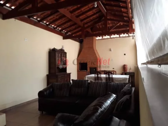 Imagem Casa assobradada para Venda com 3 dormitórios sendo 1 suíte e 2 vagas no bairro Nova Baeta em São Bernardo do Campo