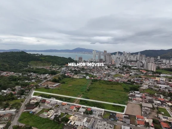 Imagem Terreno em Meia Praia, Itapema/SC