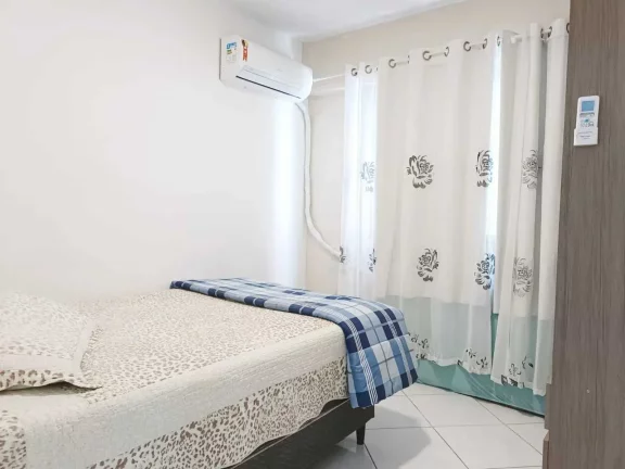 Imagem Apartamento de 2 dormitórios sendo 1 suíte e 1 vaga de garagem no Centro de Balneário Camboriú
