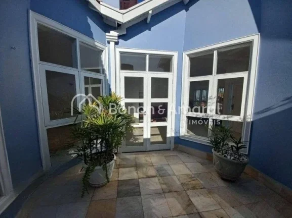 Imagem OPORTUNIDADE! 
Casa de alto padrão, bem situada no condomínio, em rua de pouco tráfego, ambientes...
