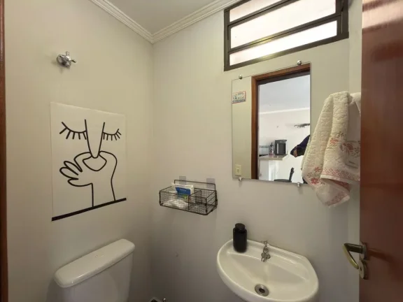 Imagem Sobrado Moderno em Condomínio – Funcionalidade, Conforto e Excelente Localização