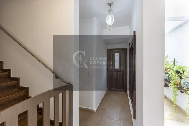 Imagem Sobrado à venda com Vista Deslumbrante e Lazer Com 250m² de terreno e 208m²