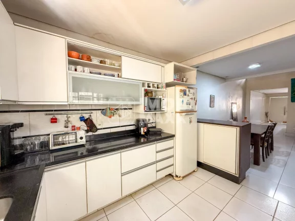 Imagem Casa à Venda na Asa Sul, Brasília, 4 Quartos, 150m², R$1.100.000