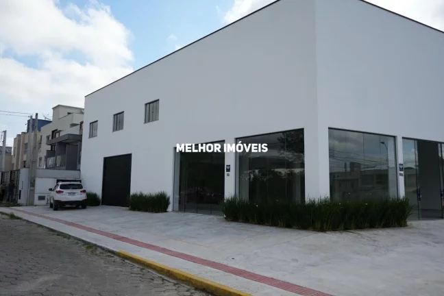 Imagem Galpão novo á venda localizado em Camboriú