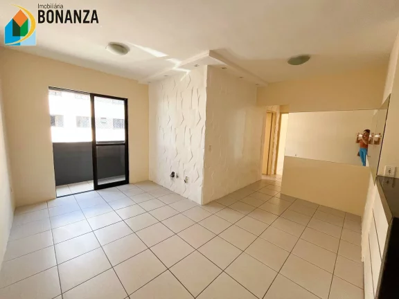 Imagem Apartamento com 03 Quartos e 2 vagas de garagem na Barra do Ceará