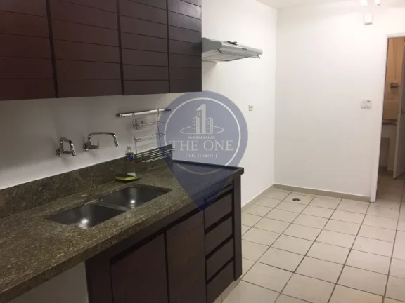 Imagem Aluguel de Casa no Itaim Bibi: 3 quartos, 1 suíte, 2 salas, 2 banheiros, 2 vagas de garagem, 150 m² - São Paulo-SP