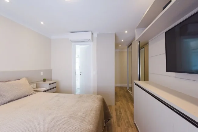 Imagem Apartamento Alto da Lapa - 120M², 3 Dorms, 3 Suítes, 3 Vagas Demarcadas, Face Norte, Piscina, Mobiliado, Playground, Churrasqueira, Closet, Depósito.