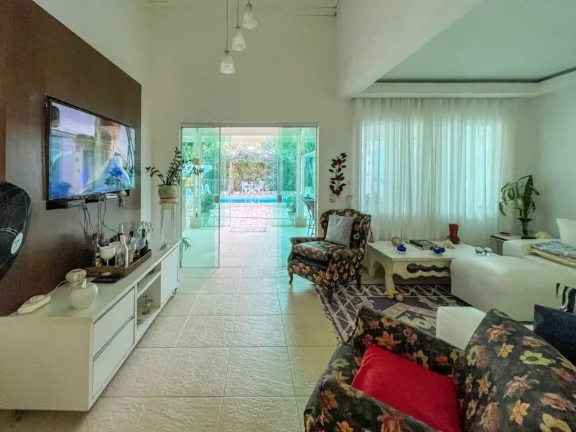 Imagem Casa de Luxo na Riviera de São Lourenço Módulo 20: 4 Quartos, 2 Suítes, 2 Salas e 4 Vagas de Garagem