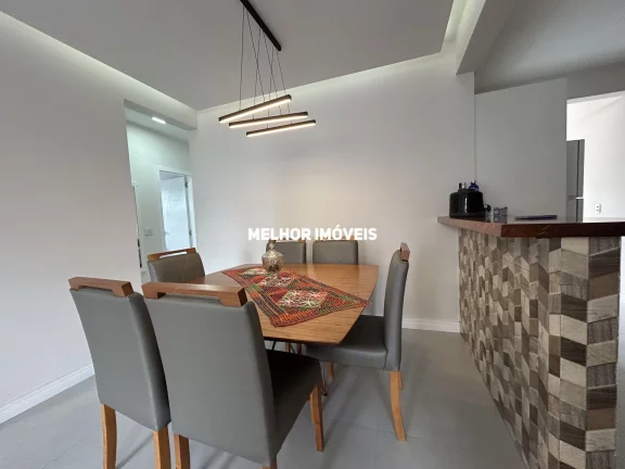 Imagem Locação Anual Apartamento com 3 dormitórios no centro de Balneário Camboriú