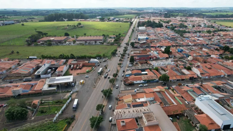 Imagem Oportunidade de Ouro: Terreno Comercial na Entrada da cidade de Tatuí