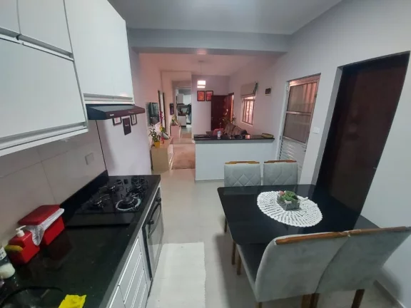 Imagem Imperdível casa à venda em Ribeirão Pires-SP, bairro Aliança: 4 quartos, 4 banheiros, 3 vagas, 335m² de área!