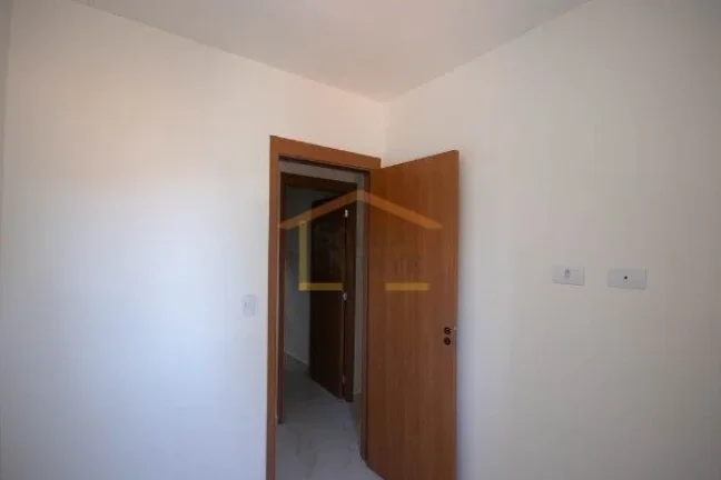 Imagem Apartamento com 33,70m², dispõe de 2 dormitórios, 1 banheiro, sala dois ambientes, cozinha com ga...