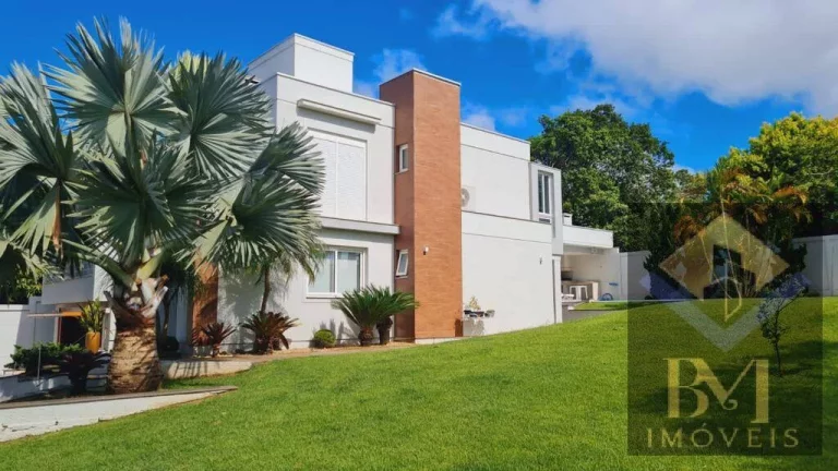 Linda casa cinematográfica alto padrão RS