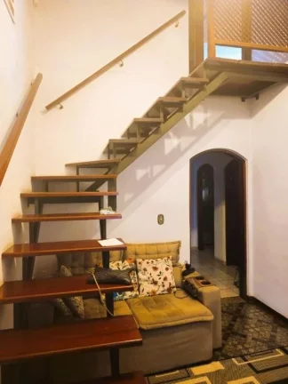 Imagem Sobrado com 3 dormitórios à venda, 415 m² por R$ 1.100.000,00 - Vila Acoreana - Poá/SP