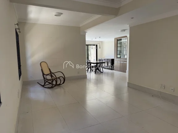 Imagem Este imóvel espaçoso oferece 153m² de área construída, garantindo conforto e amplitude em todos...
