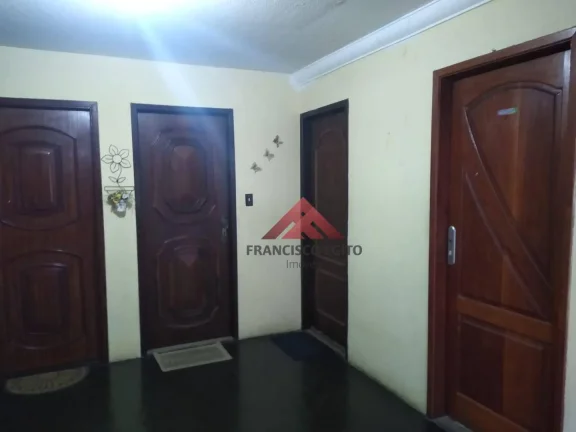 Imagem Apartamento com 2 dormitórios à venda, 54 m² por R$ 140.000,00 - Porto Novo - São Gonçalo/RJ