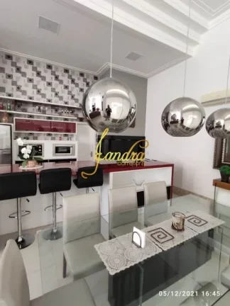 Imagem Excelente Casa no Condomínio Capão Ilhas! Estilo Contemporânea, mobiliada e decorada, composta por 03 suítes