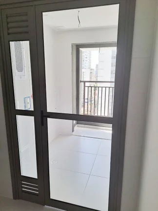 Imagem Apartamento 79M², 3Q, 1 Suíte, 2 Banheiros, 1 Vaga, Academia, Churrasqueira, Piscina Adulto e Infantil, Salão de Festas e Jogos, Quadra, Playground.