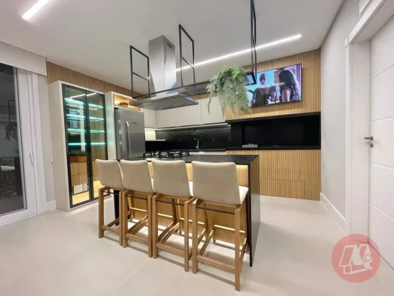 Imagem Excelente Casa Térrea com 4 Suítes