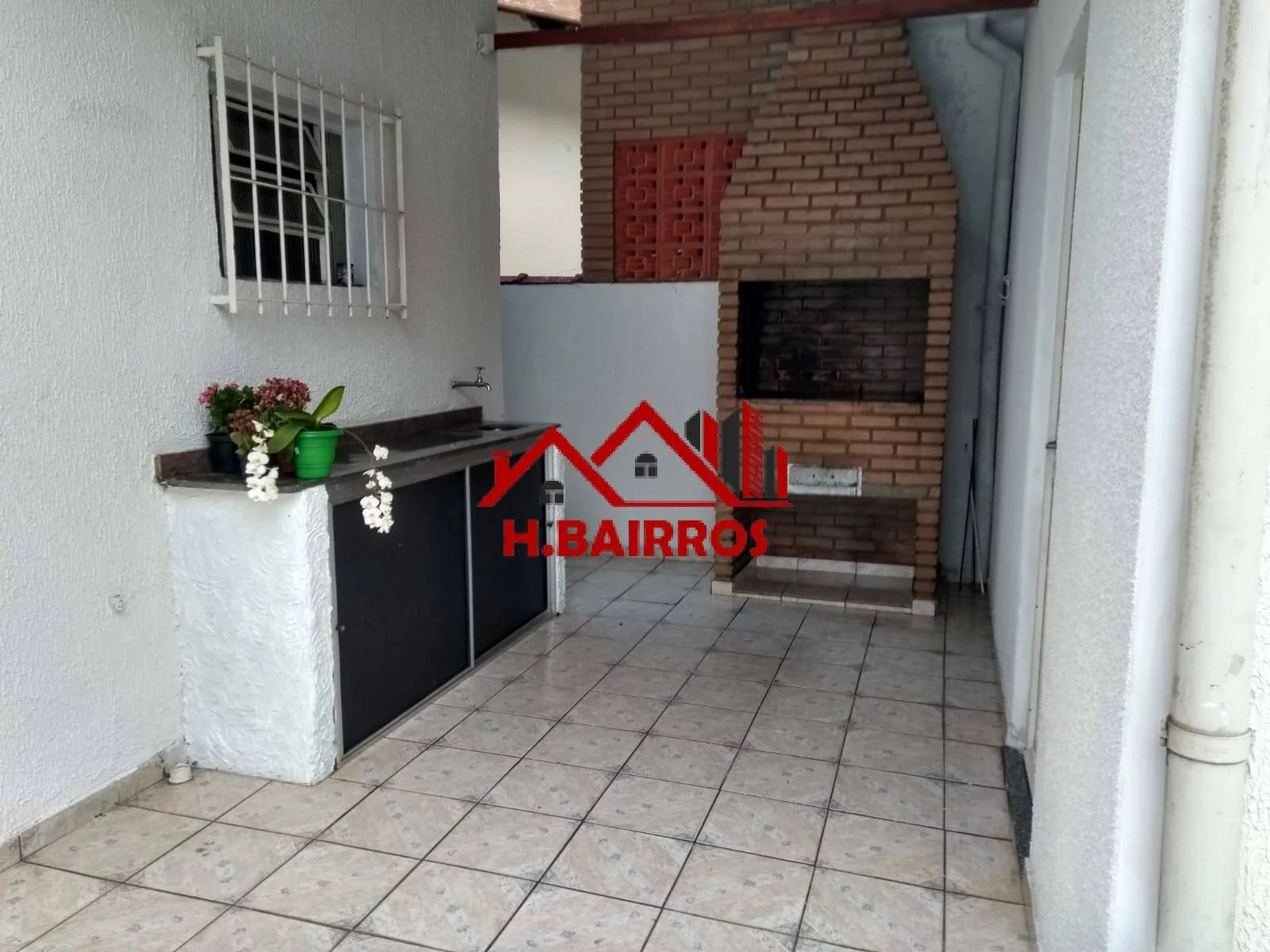 Imagem VENDE CASA COM 3 DORMITÓRIOS NO VALE DO SOL