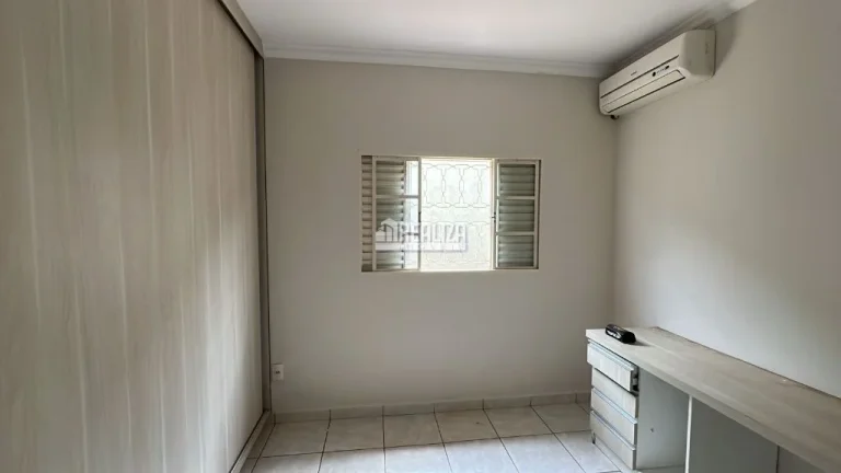 Imagem Casa para Alugar no Parque das Américas, em Uberaba