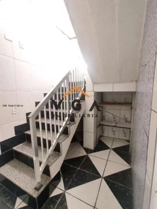 Imagem Casa para Venda em Ferraz de Vasconcelos, Jardim Helena, 5 dormitórios, 4 banheiros, 1 vaga