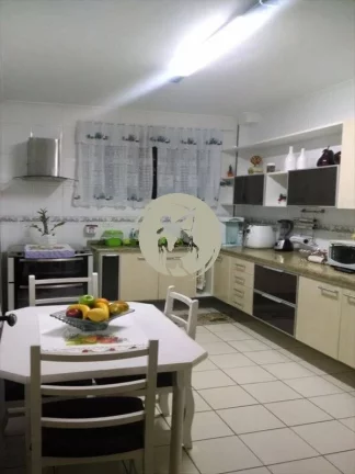 Imagem MARAVILHOSA SOBREPOSTA ALTA REPLETA DE ARMARIOS, 2 VAGAS DE GARAGENS, CHURRASQUEIRA, DEPENDENCIA COM...