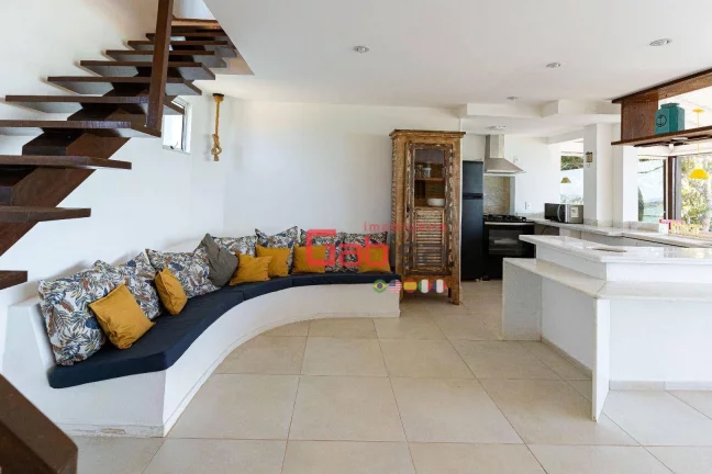 Imagem Casa com 3 Suites, Vista Mar, Mobiliada, 156 m² - venda por R$ 2.300.000 - Marina - Armação dos Búzios/RJ