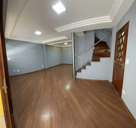 Imagem Casa Linda reformada 380 m² 7 Dormitorios 2 vagas de Garagens