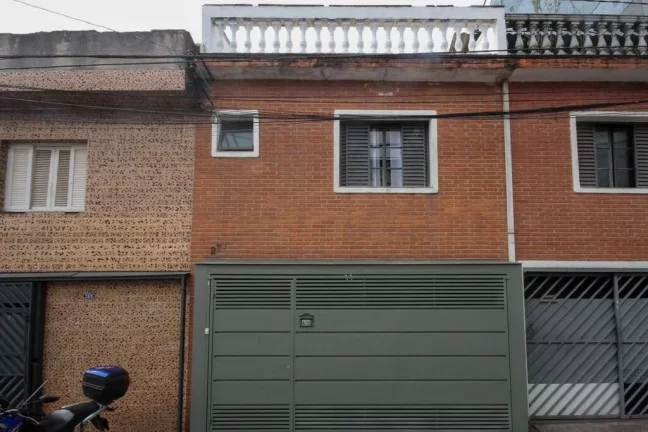 Imagem Lindo Sobrado na Vila Formosa, com 3 dorm, 2 suítes, são 3 pavimentos, com terraço e 2 vagas de garagem.