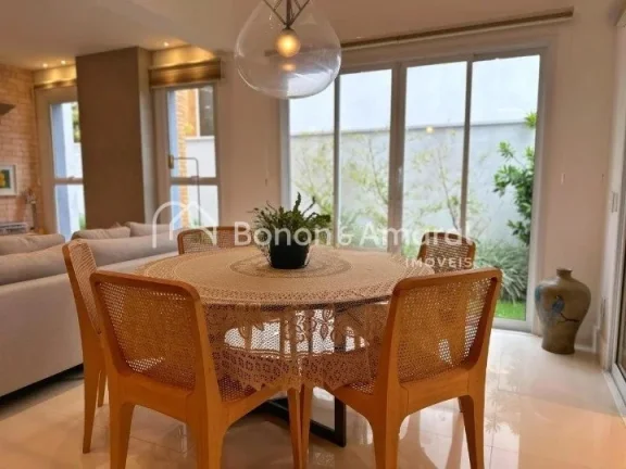 Imagem Seja bem-vindo ao seu futuro lar! Esta deslumbrante casa em condomínio, com 189m² de área de cons...
