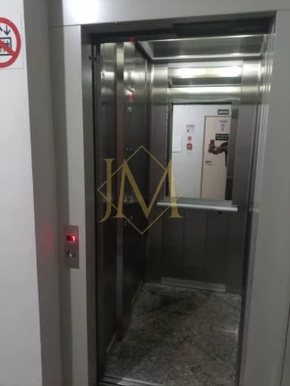 Imagem Cobertura com excelente localização no bairro Olaria