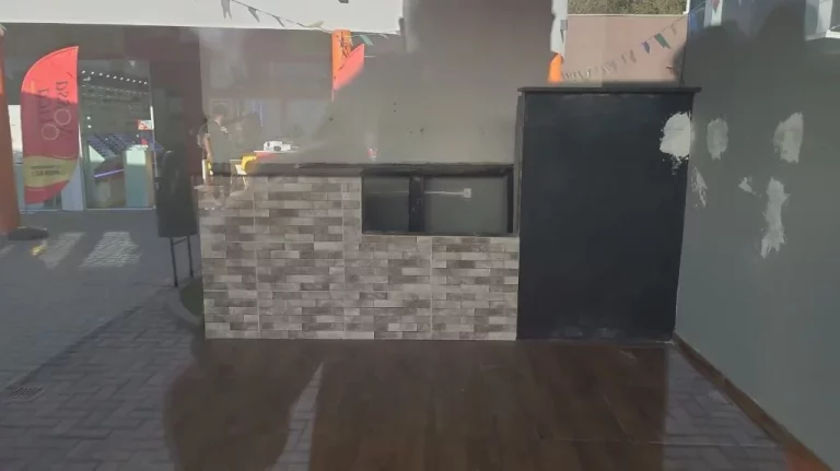 Imagem Box/Garagem para alugar por R$ 2.400,00/mês - Jardim São João - Ferraz de Vasconcelos/SP