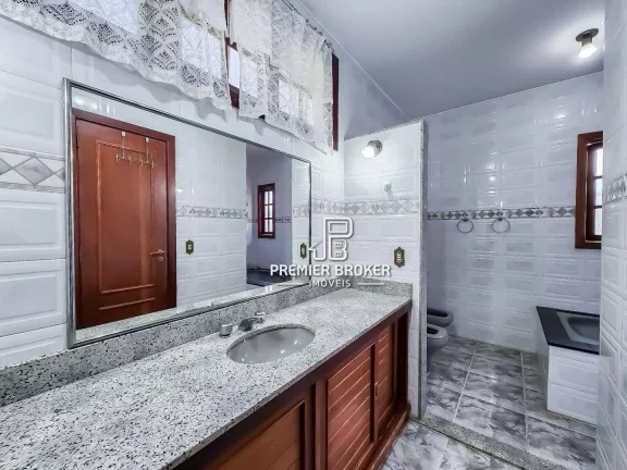 Imagem Casa à venda, 215 m² por R$ 1.300.000,00 - Albuquerque - Teresópolis/RJ