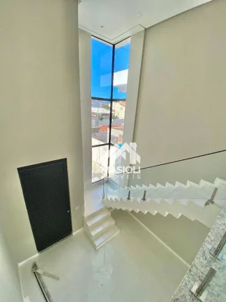 Imagem Casa novinha com 4 suítes