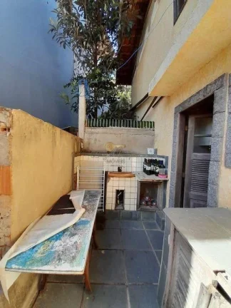 Imagem Casa em Condomínio para Venda em Teresópolis / RJ no bairro Colônia Alpina